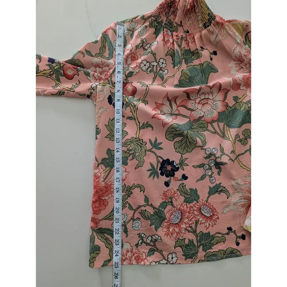 Tuckernuck Pink Floral Smocked Neck Blouse Top Women’s Medium Lightweight - Picture 7 of 7